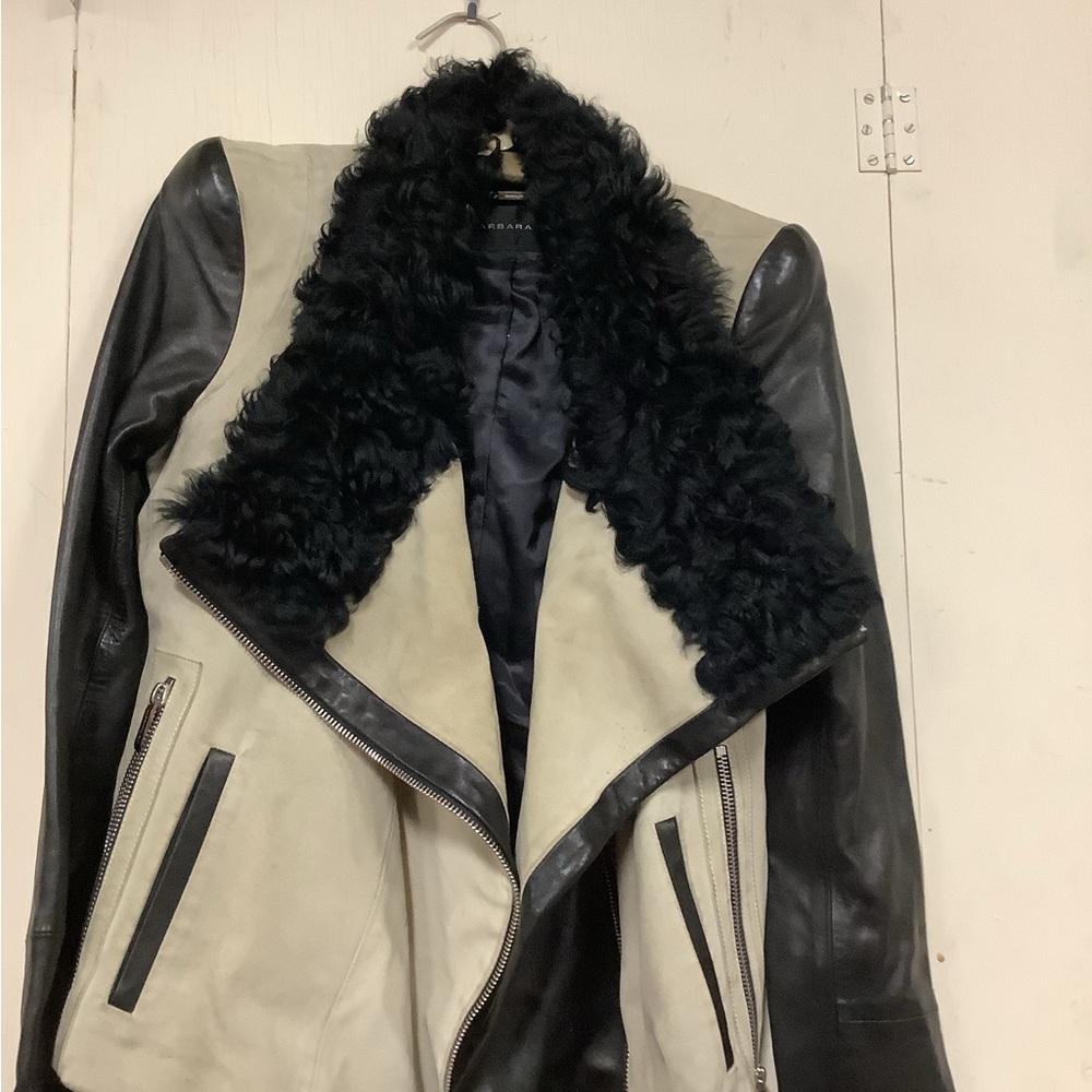 Jacket of suede and lamb